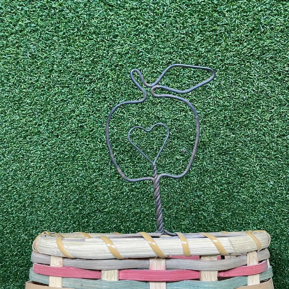 Vintage Woven Basket Wall Pocket‎ Planter Metal Apple Wire Farmhouse Decor
